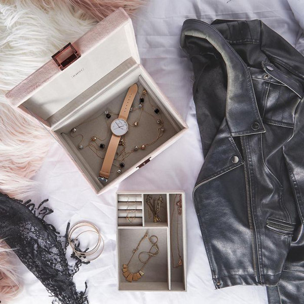 Fairmont Park Blush Pink Velvet Jewellery Box & Reviews Wayfair.co.uk